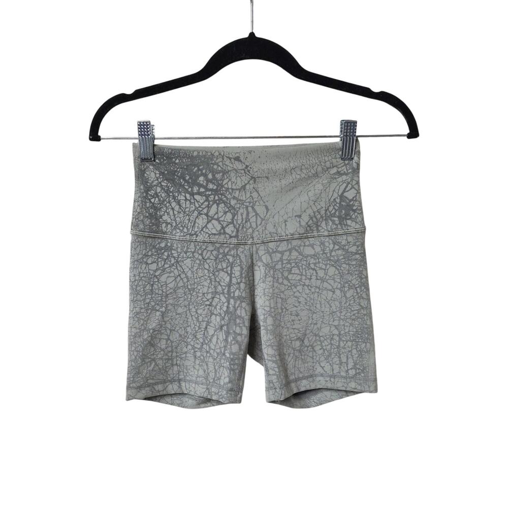 Lululemon Wunder Train High Rise Shorts Gray Crackle Womens Size 4
